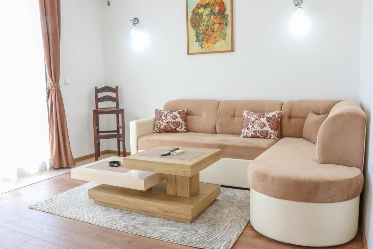 أولتْسي B&B Lovac Hasa 2 المظهر الخارجي الصورة